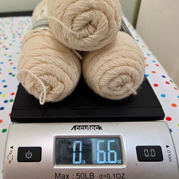 VINTAGE RED HEART WINTUK POMPADOUR YARN EGGSHELL - Picture 9 of 9